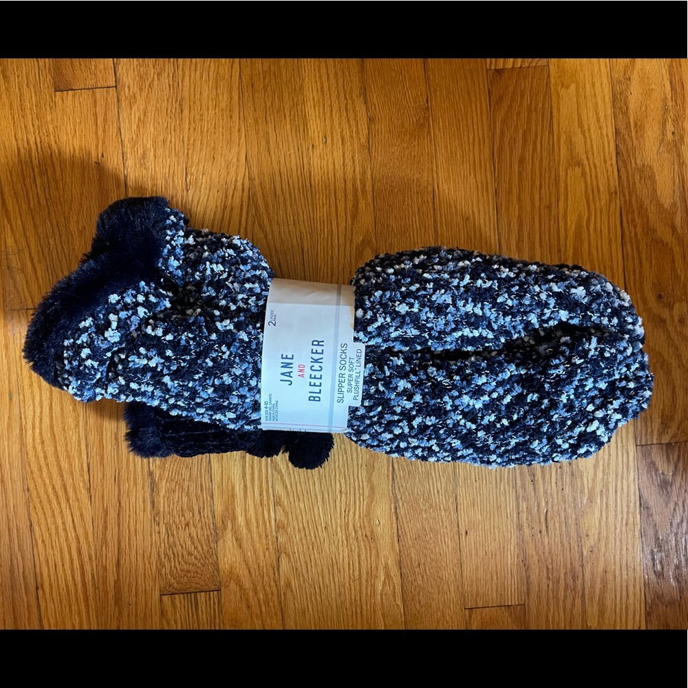 NEW WITH TAGS Blue fuzzy slipper socks 2 pack
